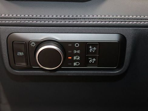 New 2025 Ford Mustang Premium image 36