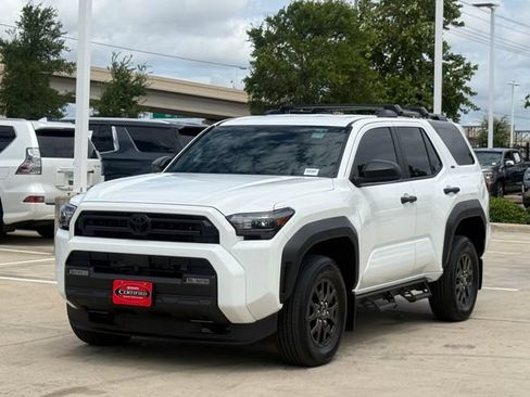 Used 2026 Toyota 4Runner SR5 AWD/4WD image 8