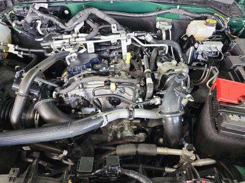 Certified 2025 Ford Bronco Outer Banks AWD/4WD image 22