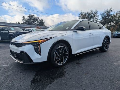 Used 2025 Kia K4 GT-Line image 8
