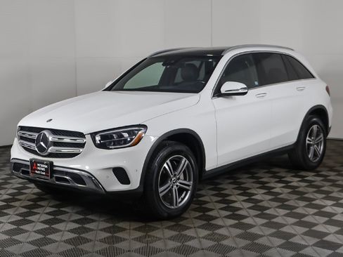 Used 2022 Mercedes-Benz GLC 300 4MATIC w/ Premium Package Lite image 8