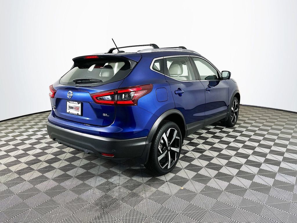 Certified 2021 Nissan Rogue Sport SL FWD image 11