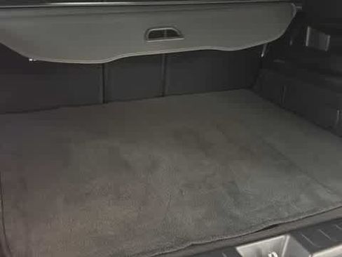 Used 2022 Mercedes-Benz GLB 250 4MATIC image 23