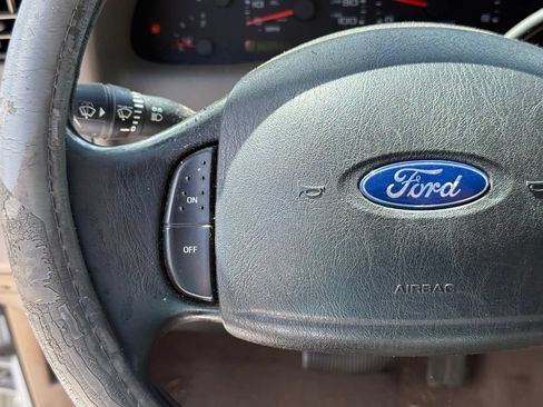 Used 2003 Ford F250 XL AWD/4WD image 16