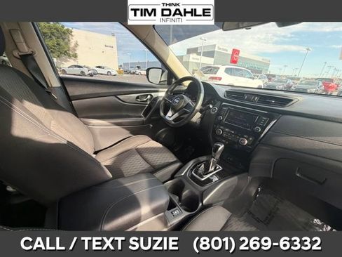 Used 2020 Nissan Rogue SV AWD/4WD image 18