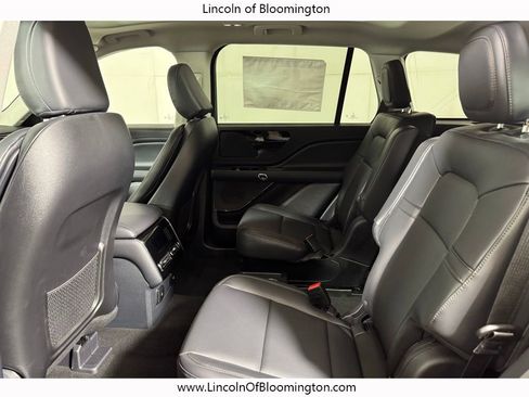 New 2026 Lincoln Aviator AWD w/ Jet Appearance Package image 51