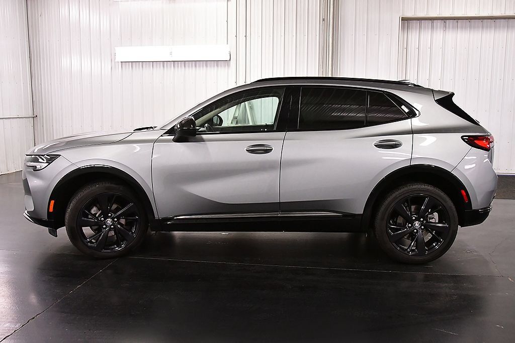 Used 2023 Buick Envision Preferred w/ Sport Touring Package AWD/4WD image 4