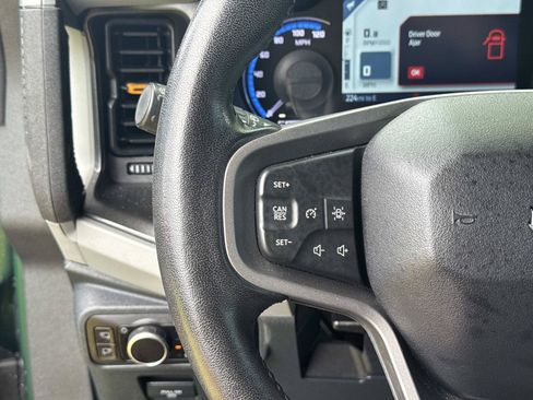 Used 2023 Ford Bronco Badlands AWD/4WD image 17