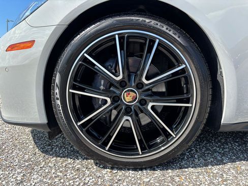 Used 2023 Porsche Panamera Platinum Edition RWD image 29