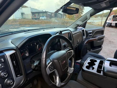 Used 2015 GMC Sierra 1500 SLE w/ SLE Value Package image 28
