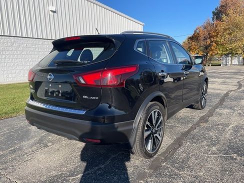 Used 2018 Nissan Rogue Sport SL w/ SL Premium Package image 14