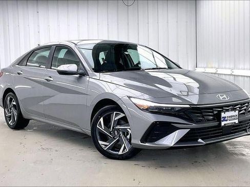 New 2026 Hyundai Elantra Limited image 21