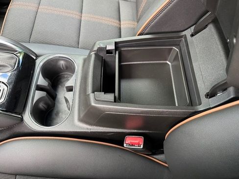 Used 2025 GMC Canyon AT4 AWD/4WD image 25