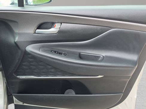 Used 2020 Hyundai Santa Fe Limited AWD/4WD image 23