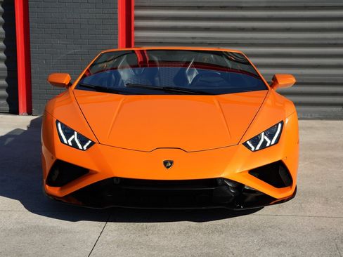 Used 2022 Lamborghini Huracan EVO image 10