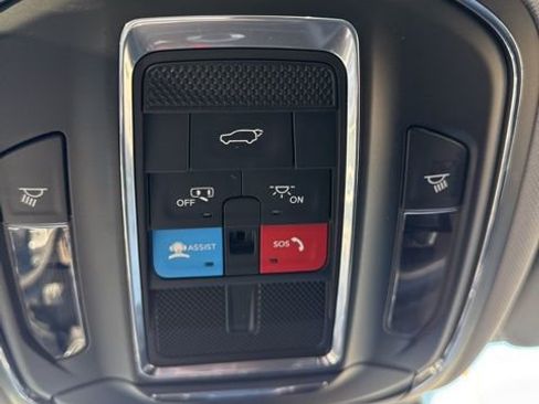 Certified 2023 Jeep Grand Cherokee Limited AWD/4WD image 27