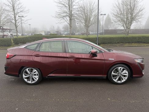 Used 2018 Honda Clarity Plug-In Hybrid image 9