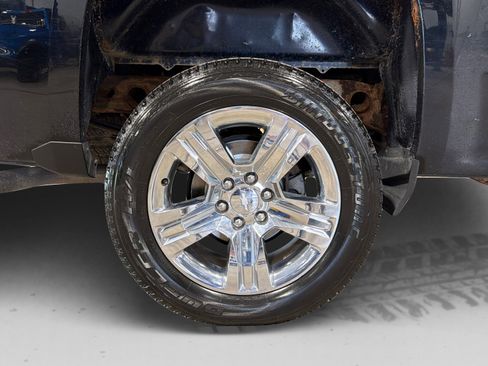 Used 2018 Chevrolet Silverado 1500 Custom w/ Custom Value Package AWD/4WD image 47