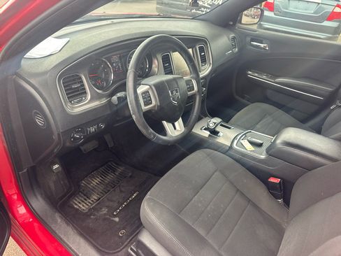 Used 2012 Dodge Charger SXT image 9