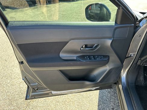 New 2026 Nissan Kicks S w/ Charging Package FWD image 10