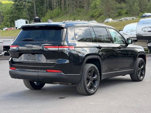 Used 2024 Jeep Grand Cherokee L Limited w/ Luxury Tech Group II AWD/4WD image 5