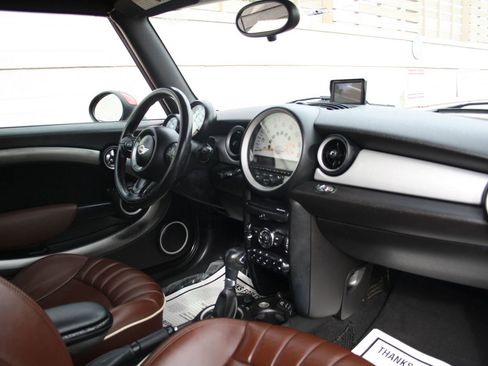 Used 2013 MINI Cooper Convertible image 6