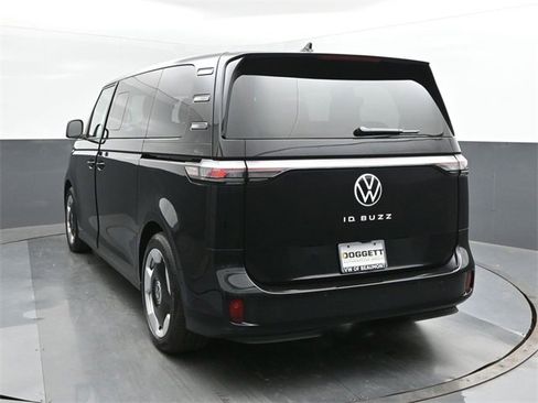 New 2025 Volkswagen ID. Buzz Pro S image 8