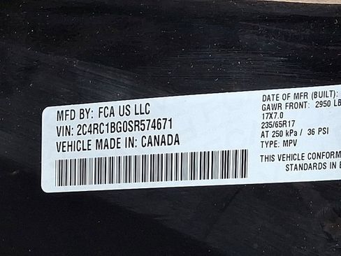 Used 2025 Chrysler Pacifica Select image 26