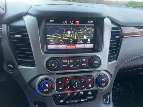 Used 2015 GMC Yukon Denali w/ Premium Package image 26