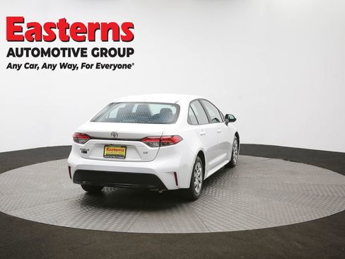 Used 2024 Toyota Corolla LE image 33