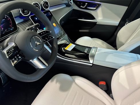 New 2025 Mercedes-Benz C 300 4MATIC Sedan image 10