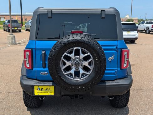 Used 2025 Ford Bronco Badlands AWD/4WD image 4