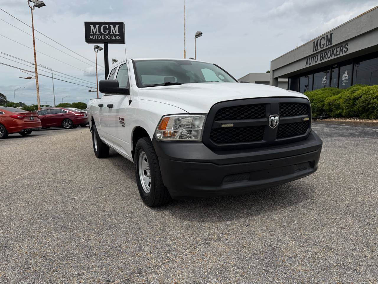 Used 2019 RAM 1500 Tradesman RWD image 3