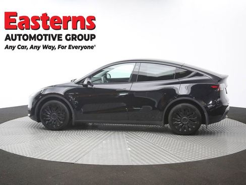 Used 2022 Tesla Model Y Long Range AWD/4WD image 55