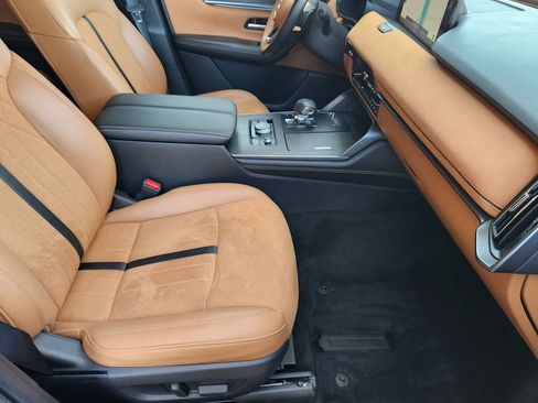 Certified 2024 MAZDA CX-90 3.3 Turbo S w/ Premium Plus image 13