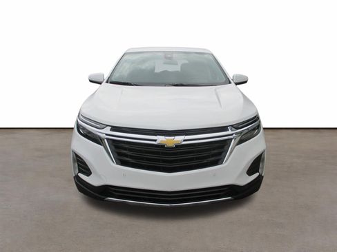 Used 2024 Chevrolet Equinox LT w/ LPO, Floor Liner Package image 8