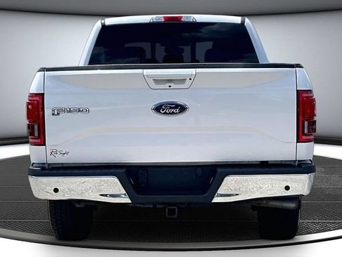 Used 2017 Ford F150 Lariat w/ Equipment Group 501A Mid AWD/4WD image 5