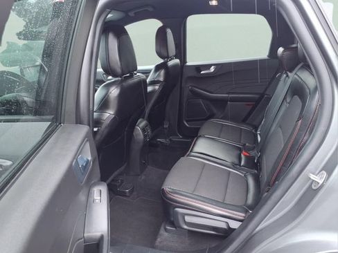Used 2024 Ford Escape ST-Line AWD/4WD image 10