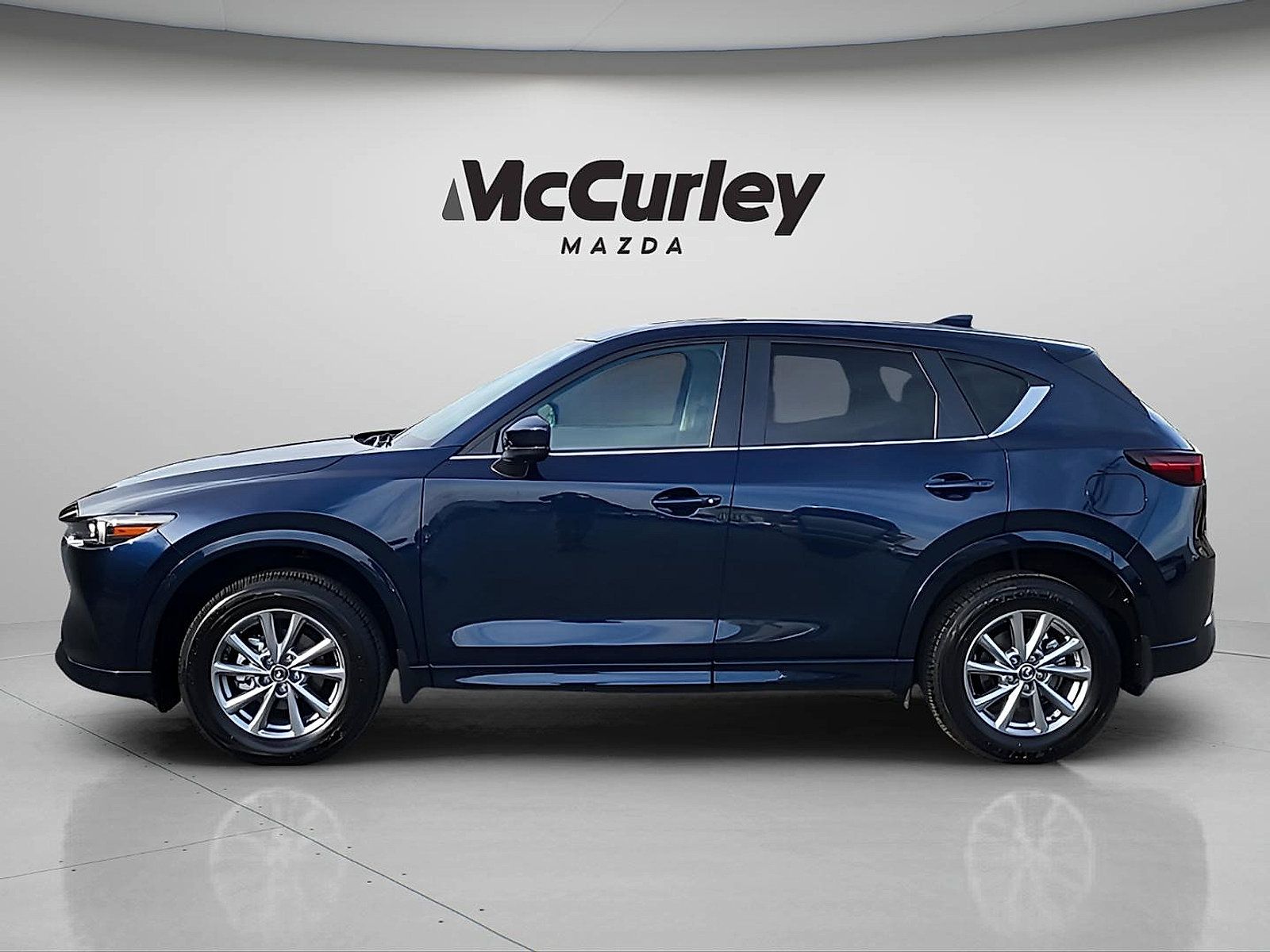 Certified 2025 MAZDA CX-5 AWD 2.5 S w/ Preferred Package image 4