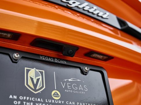 Used 2022 Lamborghini Urus image 13