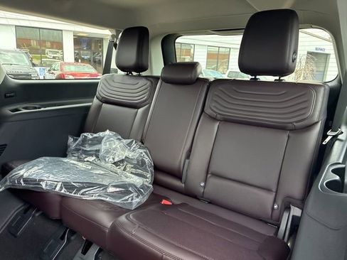 New 2026 Ford Expedition Max Platinum w/ Platinum Ultimate Package AWD/4WD image 25