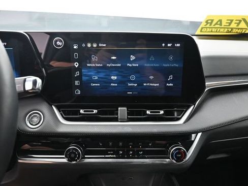 Used 2025 Chevrolet Equinox LT FWD image 26