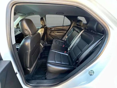 Used 2021 Chevrolet Equinox LT image 28