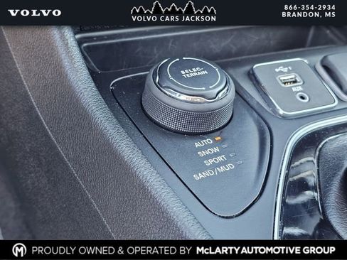 Used 2023 Jeep Cherokee Altitude Lux image 23