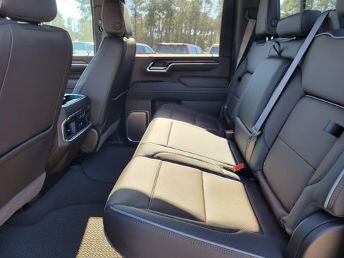 New 2026 GMC Sierra 3500 Denali w/ Denali Reserve Package image 27