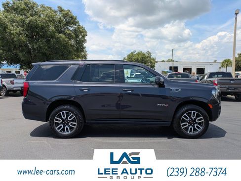 Used 2023 GMC Yukon AT4 w/ AT4 Premium Package AWD/4WD image 2