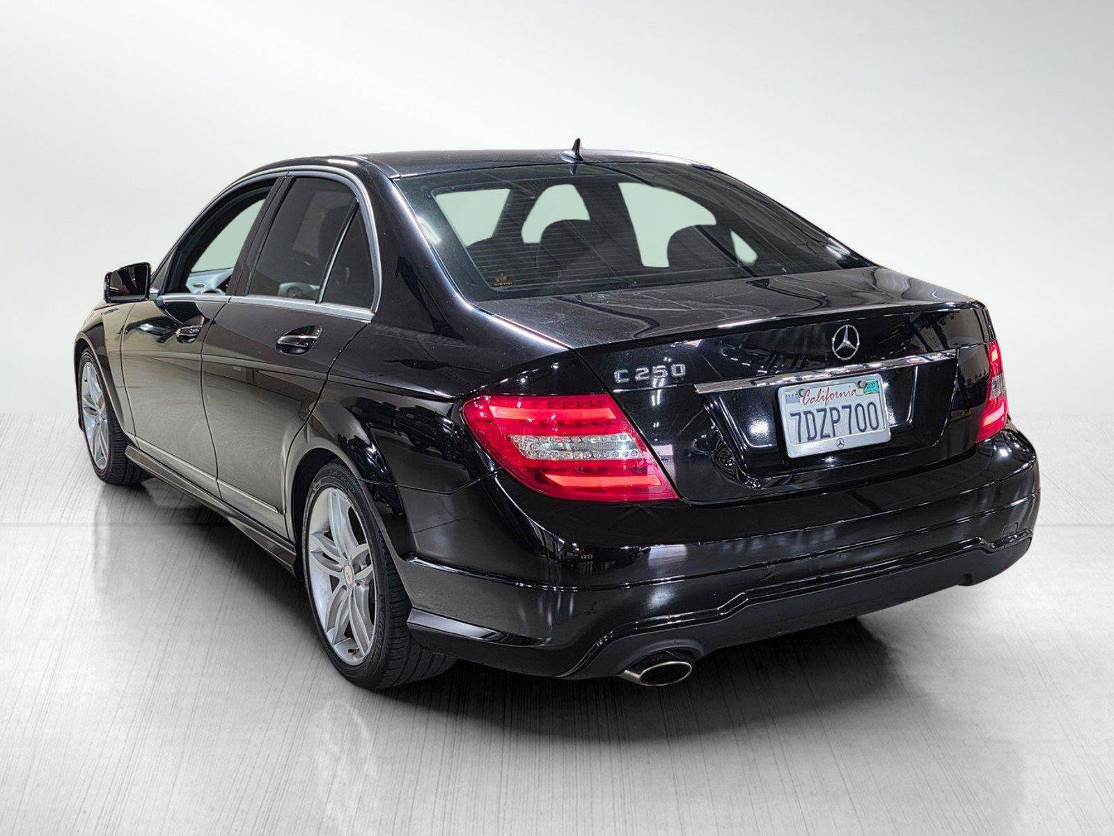 Used 2014 Mercedes-Benz C 250 Sedan image 5
