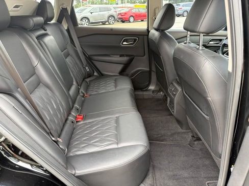 Used 2022 Nissan Rogue Platinum w/ Head-Up Display Package FWD image 14