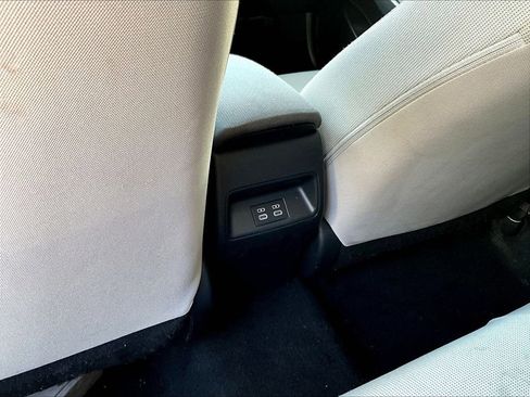 Used 2024 Toyota Corolla LE w/ LE Convenience Package image 25