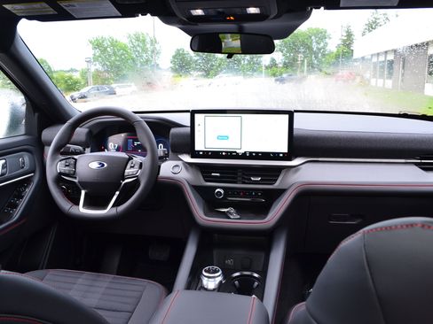 New 2026 Ford Explorer ST-Line AWD/4WD image 10